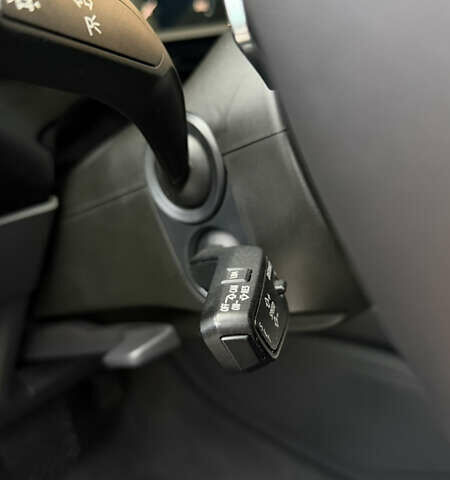 Сірий Ауді E-Tron, об'ємом двигуна 0 л та пробігом 75 тис. км за 34300 $, фото 35 на Automoto.ua