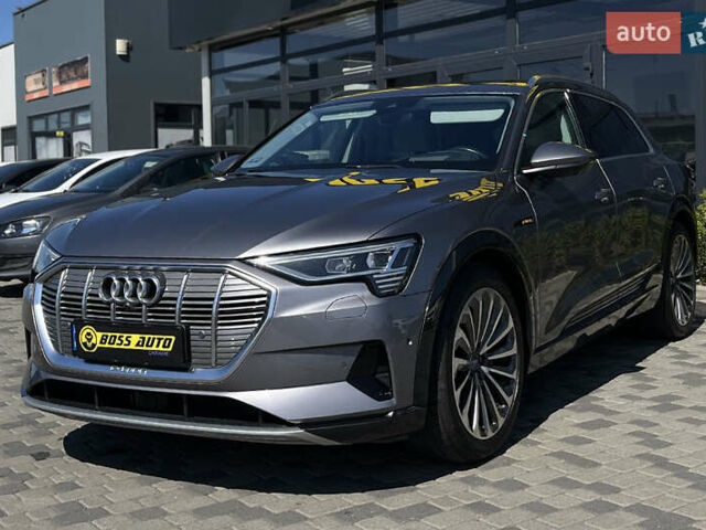 Серый Ауди E-Tron, объемом двигателя 0 л и пробегом 165 тыс. км за 29800 $, фото 2 на Automoto.ua