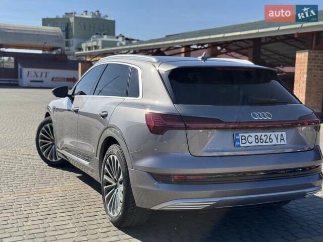 Серый Ауди E-Tron, объемом двигателя 0 л и пробегом 68 тыс. км за 31500 $, фото 6 на Automoto.ua