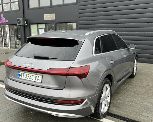 Ауди E-Tron 2019 в Снятине на Automoto.ua Серый Ауди E-Tron, объемом двигателя 0 л и пробегом 95 тыс. км за 28100 $, фото 9 на Automoto.ua