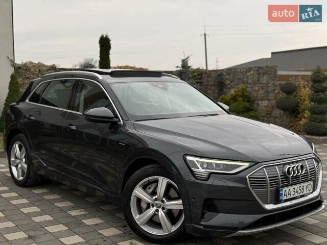 Серый Ауди E-Tron, объемом двигателя 0 л и пробегом 116 тыс. км за 25900 $, фото 6 на Automoto.ua