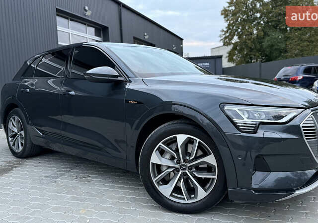 Сірий Ауді E-Tron, об'ємом двигуна 0 л та пробігом 190 тис. км за 26900 $, фото 9 на Automoto.ua
