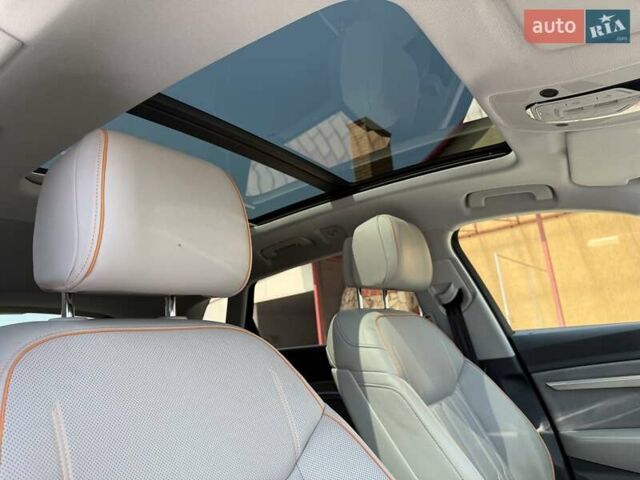 Сірий Ауді E-Tron, об'ємом двигуна 0 л та пробігом 88 тис. км за 34900 $, фото 24 на Automoto.ua