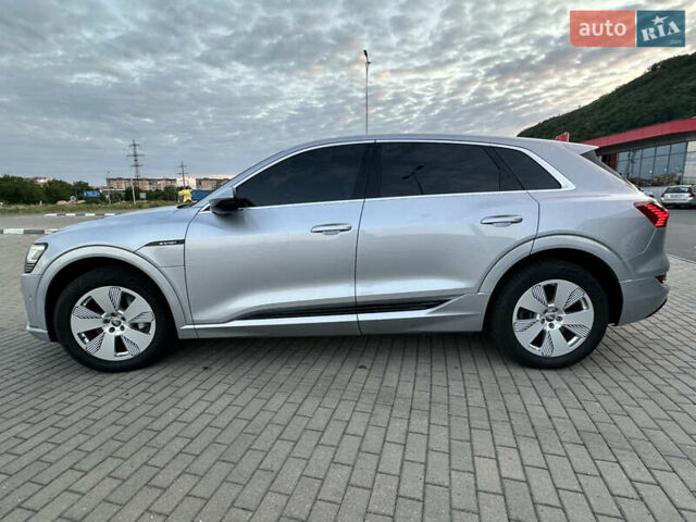 Серый Ауди E-Tron, объемом двигателя 0 л и пробегом 161 тыс. км за 25500 $, фото 12 на Automoto.ua