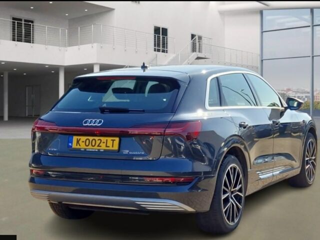 Сірий Ауді E-Tron, об'ємом двигуна 0 л та пробігом 92 тис. км за 28000 $, фото 2 на Automoto.ua