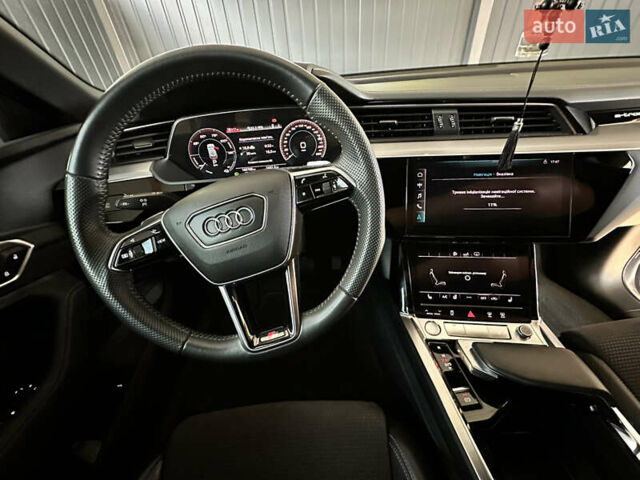 Серый Ауди E-Tron, объемом двигателя 0 л и пробегом 161 тыс. км за 25500 $, фото 18 на Automoto.ua