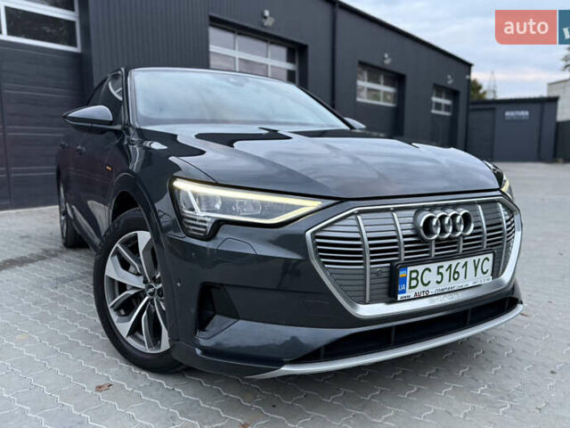 Сірий Ауді E-Tron, об'ємом двигуна 0 л та пробігом 190 тис. км за 26900 $, фото 16 на Automoto.ua