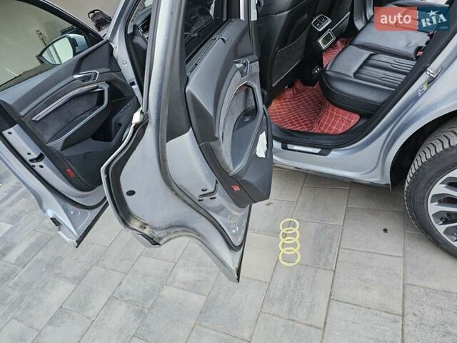 Серый Ауди E-Tron, объемом двигателя 0 л и пробегом 121 тыс. км за 27700 $, фото 29 на Automoto.ua