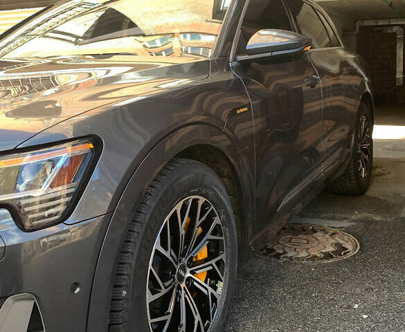 Сірий Ауді E-Tron, об'ємом двигуна 0 л та пробігом 55 тис. км за 39000 $, фото 1 на Automoto.ua