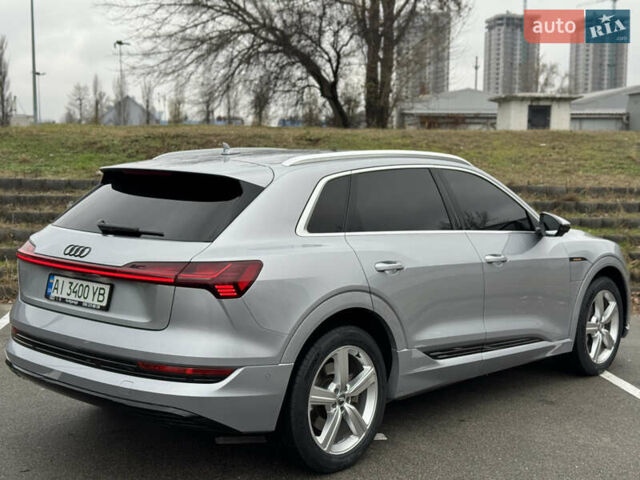 Сірий Ауді E-Tron, об'ємом двигуна 0 л та пробігом 69 тис. км за 32500 $, фото 10 на Automoto.ua