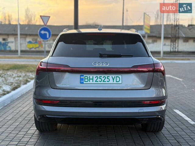 Серый Ауди E-Tron, объемом двигателя 0 л и пробегом 71 тыс. км за 31500 $, фото 15 на Automoto.ua