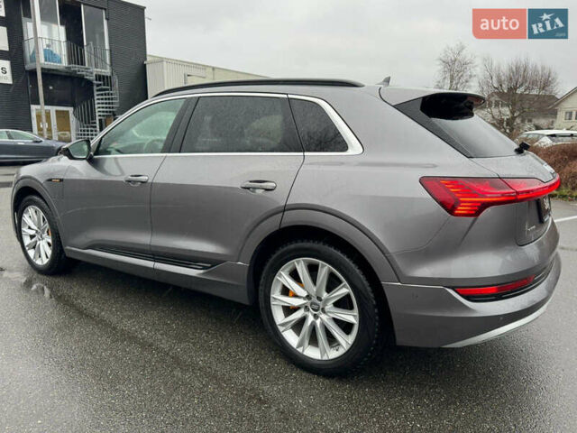 Сірий Ауді E-Tron, об'ємом двигуна 0 л та пробігом 86 тис. км за 31500 $, фото 2 на Automoto.ua