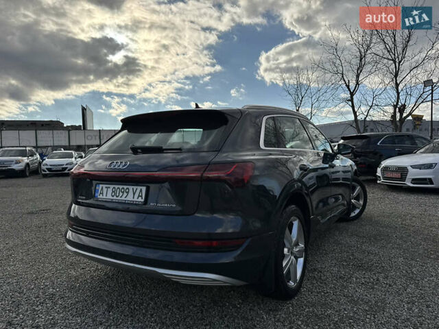 Серый Ауди E-Tron, объемом двигателя 0 л и пробегом 162 тыс. км за 20850 $, фото 53 на Automoto.ua