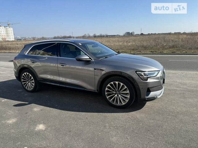 Сірий Ауді E-Tron, об'ємом двигуна 0 л та пробігом 74 тис. км за 38900 $, фото 14 на Automoto.ua