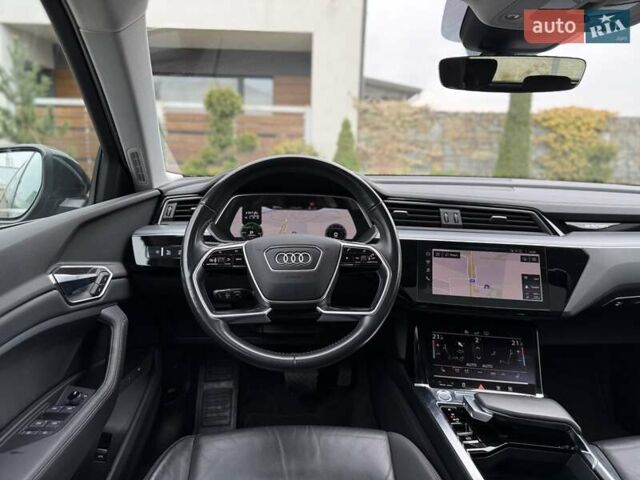 Серый Ауди E-Tron, объемом двигателя 0 л и пробегом 116 тыс. км за 25900 $, фото 24 на Automoto.ua
