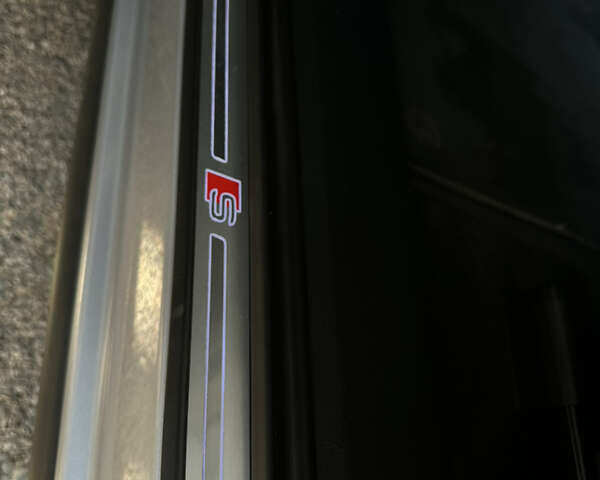 Серый Ауди E-Tron, объемом двигателя 0 л и пробегом 161 тыс. км за 25500 $, фото 23 на Automoto.ua