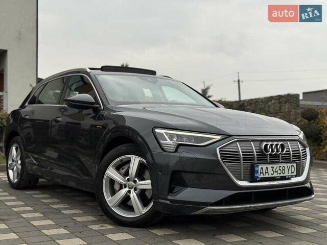 Серый Ауди E-Tron, объемом двигателя 0 л и пробегом 116 тыс. км за 25900 $, фото 9 на Automoto.ua