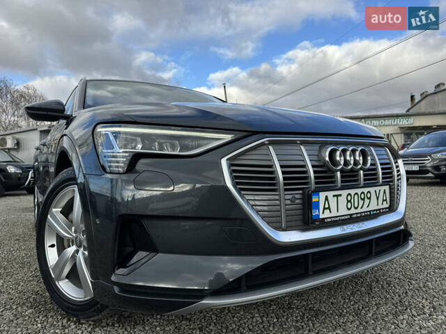 Серый Ауди E-Tron, объемом двигателя 0 л и пробегом 162 тыс. км за 20850 $, фото 8 на Automoto.ua