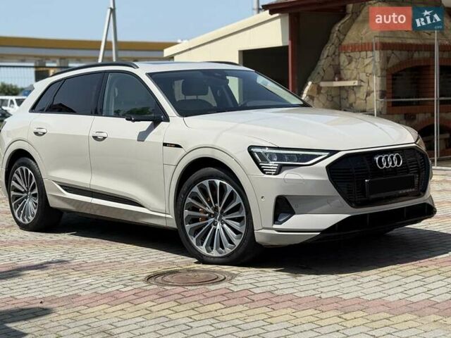 Сірий Ауді E-Tron, об'ємом двигуна 0 л та пробігом 88 тис. км за 34900 $, фото 5 на Automoto.ua