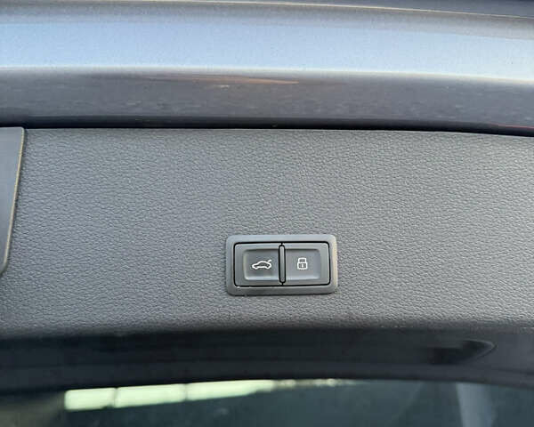 Серый Ауди E-Tron, объемом двигателя 0 л и пробегом 155 тыс. км за 27750 $, фото 41 на Automoto.ua