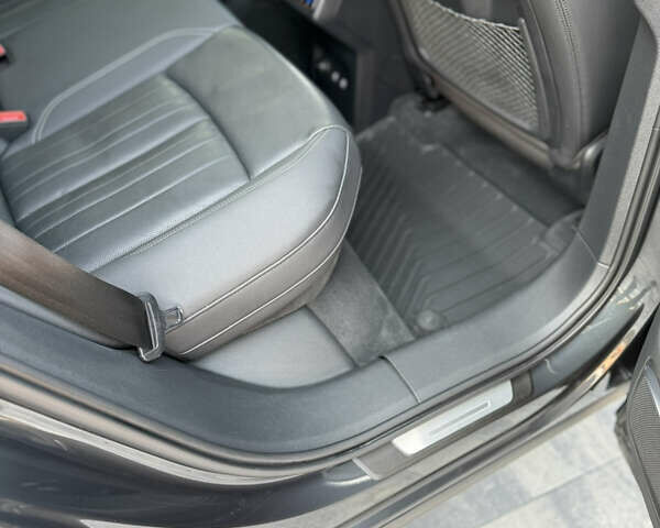 Серый Ауди E-Tron, объемом двигателя 0 л и пробегом 103 тыс. км за 31500 $, фото 12 на Automoto.ua