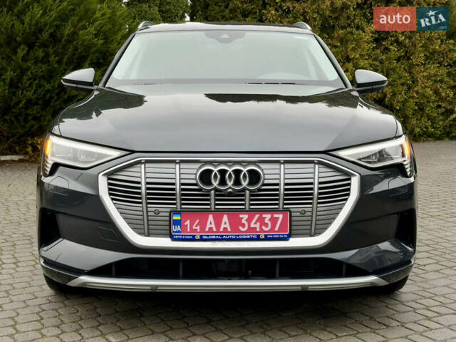 Сірий Ауді E-Tron, об'ємом двигуна 0 л та пробігом 59 тис. км за 30500 $, фото 4 на Automoto.ua