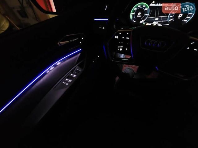 Серый Ауди E-Tron, объемом двигателя 0 л и пробегом 121 тыс. км за 27700 $, фото 52 на Automoto.ua