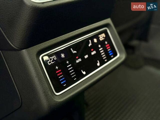 Сірий Ауді E-Tron, об'ємом двигуна 0 л та пробігом 59 тис. км за 30500 $, фото 20 на Automoto.ua