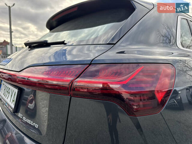 Серый Ауди E-Tron, объемом двигателя 0 л и пробегом 162 тыс. км за 20850 $, фото 55 на Automoto.ua