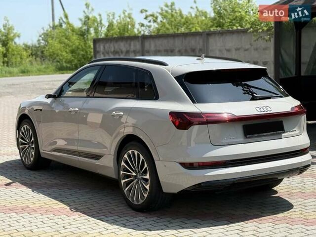 Сірий Ауді E-Tron, об'ємом двигуна 0 л та пробігом 88 тис. км за 34900 $, фото 11 на Automoto.ua