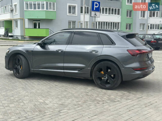 Серый Ауди E-Tron, объемом двигателя 0 л и пробегом 41 тыс. км за 29500 $, фото 3 на Automoto.ua