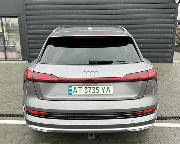 Ауди E-Tron 2019 в Снятине на Automoto.ua Серый Ауди E-Tron, объемом двигателя 0 л и пробегом 95 тыс. км за 28100 $, фото 13 на Automoto.ua