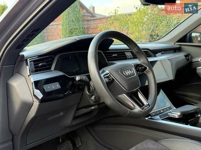 Ауді E-Tron 2019 у Рівному на Automoto.ua Сірий Ауді E-Tron, об'ємом двигуна 0 л та пробігом 139 тис. км за 26900 $, фото 35 на Automoto.ua