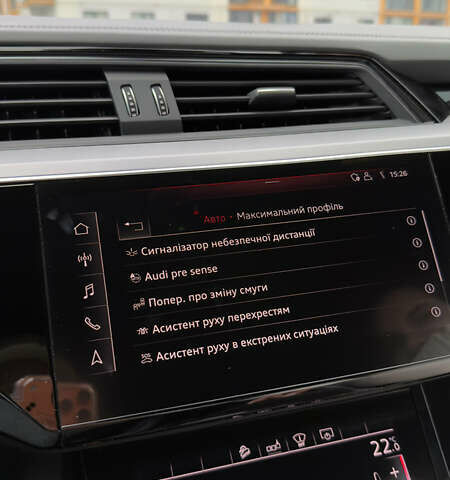 Сірий Ауді E-Tron, об'ємом двигуна 0 л та пробігом 75 тис. км за 34300 $, фото 53 на Automoto.ua