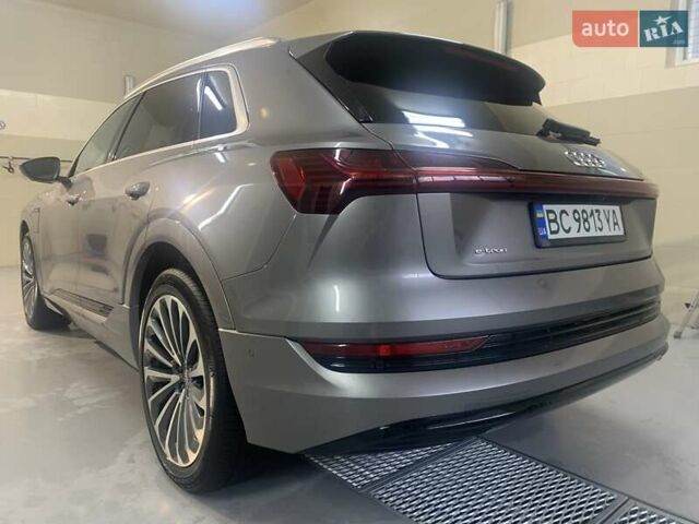 Серый Ауди E-Tron, объемом двигателя 0 л и пробегом 40 тыс. км за 30500 $, фото 10 на Automoto.ua