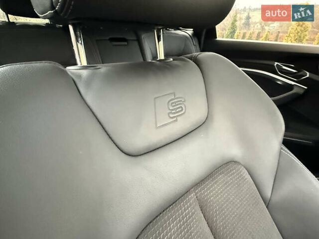 Серый Ауди E-Tron, объемом двигателя 0 л и пробегом 180 тыс. км за 26900 $, фото 28 на Automoto.ua