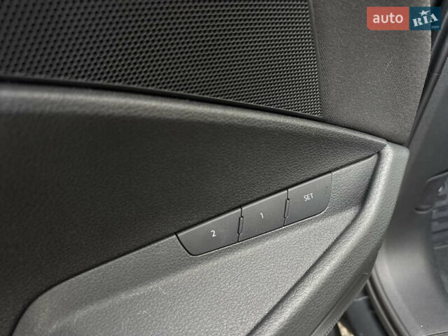 Серый Ауди E-Tron, объемом двигателя 0 л и пробегом 162 тыс. км за 20850 $, фото 20 на Automoto.ua