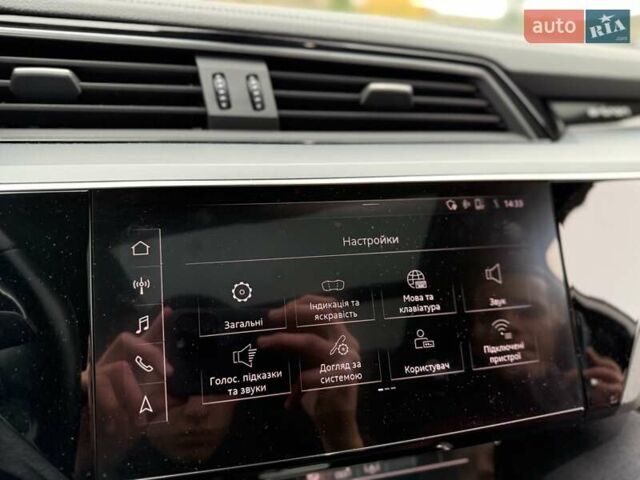 Серый Ауди E-Tron, объемом двигателя 0 л и пробегом 116 тыс. км за 25900 $, фото 38 на Automoto.ua