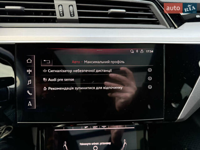 Сірий Ауді E-Tron, об'ємом двигуна 0 л та пробігом 190 тис. км за 26900 $, фото 31 на Automoto.ua