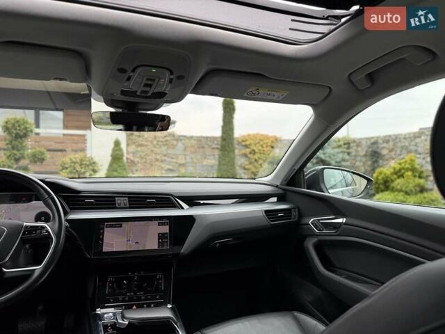 Серый Ауди E-Tron, объемом двигателя 0 л и пробегом 116 тыс. км за 25900 $, фото 25 на Automoto.ua