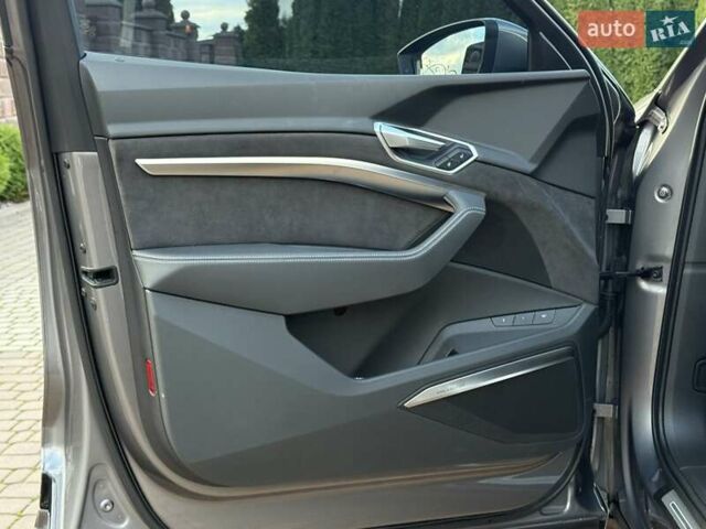 Ауді E-Tron 2019 у Рівному на Automoto.ua Сірий Ауді E-Tron, об'ємом двигуна 0 л та пробігом 139 тис. км за 26900 $, фото 32 на Automoto.ua
