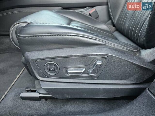 Серый Ауди E-Tron, объемом двигателя 0 л и пробегом 121 тыс. км за 27700 $, фото 22 на Automoto.ua