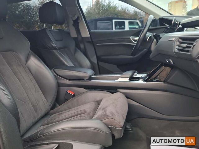 Серый Ауди E-Tron, объемом двигателя 95 л и пробегом 118 тыс. км за 37999 $, фото 16 на Automoto.ua