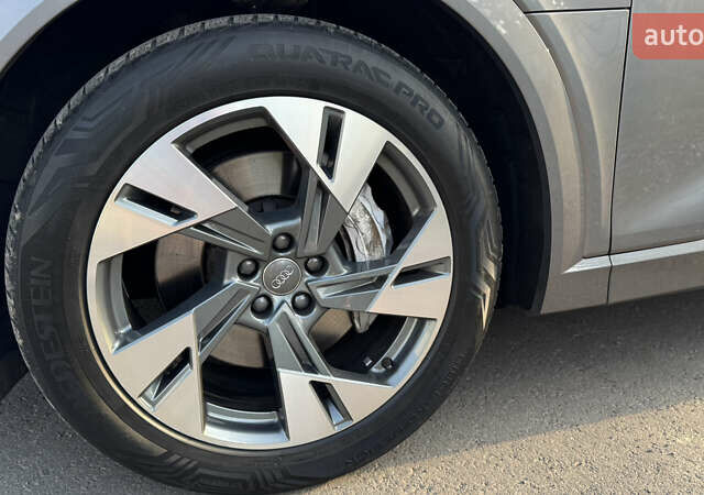 Серый Ауди E-Tron, объемом двигателя 0 л и пробегом 60 тыс. км за 32500 $, фото 22 на Automoto.ua