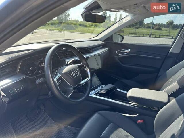 Сірий Ауді E-Tron, об'ємом двигуна 0 л та пробігом 107 тис. км за 24300 $, фото 12 на Automoto.ua