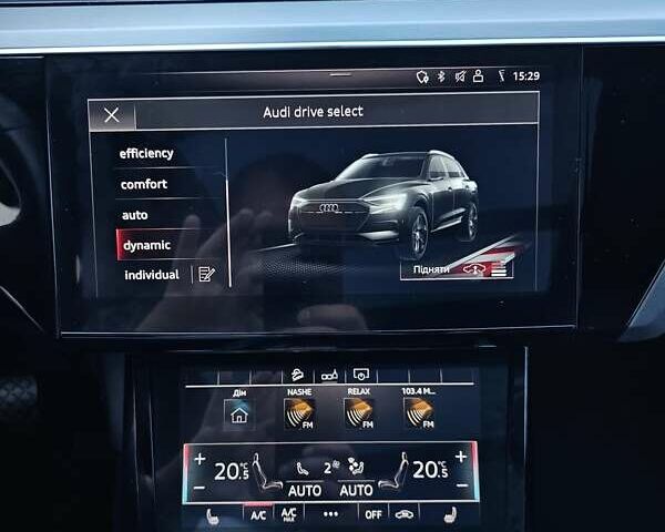 Сірий Ауді E-Tron, об'ємом двигуна 0 л та пробігом 68 тис. км за 35000 $, фото 28 на Automoto.ua