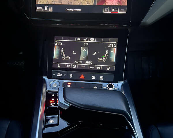 Серый Ауди E-Tron, объемом двигателя 0 л и пробегом 94 тыс. км за 33800 $, фото 39 на Automoto.ua