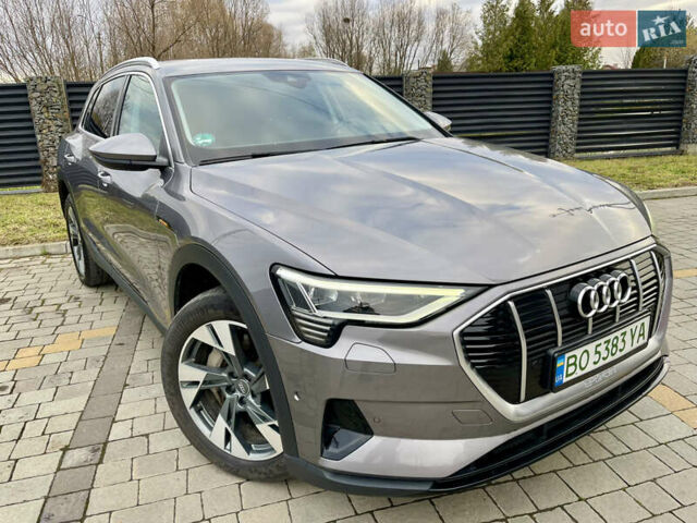 Серый Ауди E-Tron, объемом двигателя 0 л и пробегом 160 тыс. км за 23300 $, фото 1 на Automoto.ua