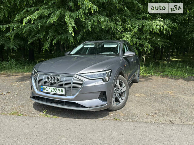 Сірий Ауді E-Tron, об'ємом двигуна 0 л та пробігом 53 тис. км за 46000 $, фото 2 на Automoto.ua