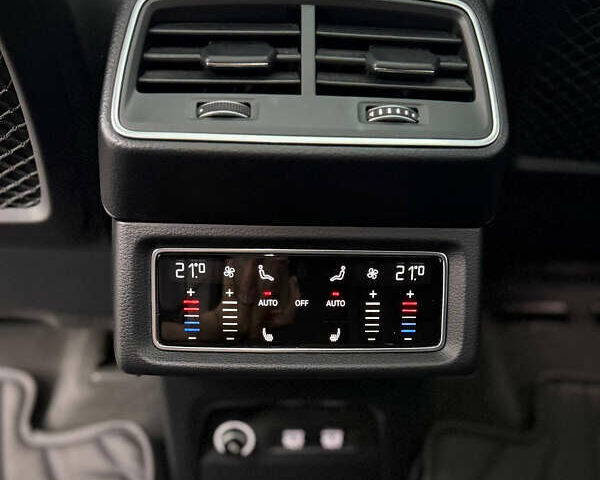 Серый Ауди E-Tron, объемом двигателя 0 л и пробегом 86 тыс. км за 33000 $, фото 59 на Automoto.ua